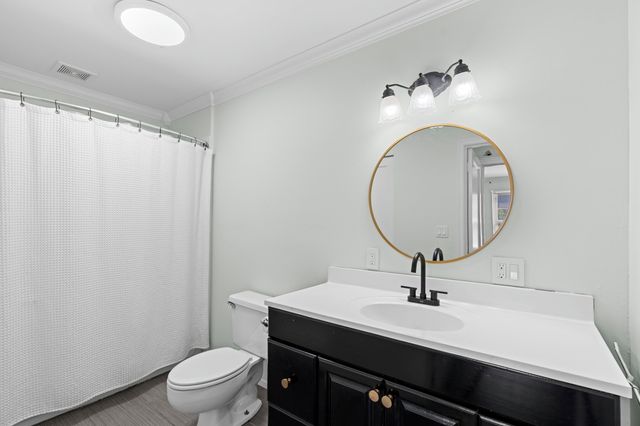 5901 Garden Avenue, West Palm Beach, FL 33405