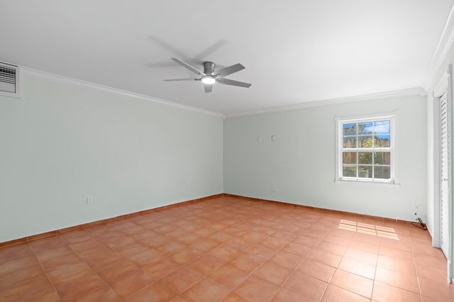 5901 Garden Avenue, West Palm Beach, FL 33405
