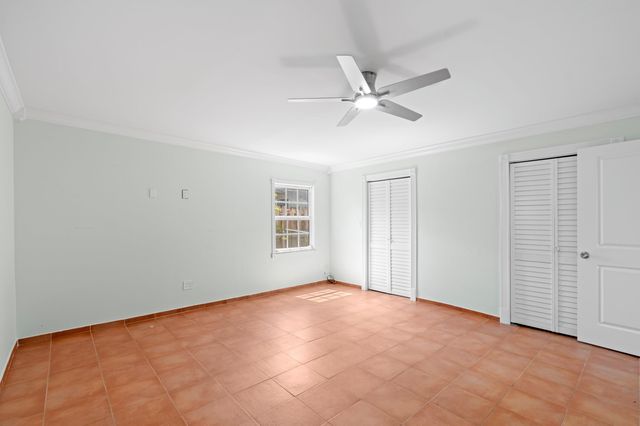 5901 Garden Avenue, West Palm Beach, FL 33405