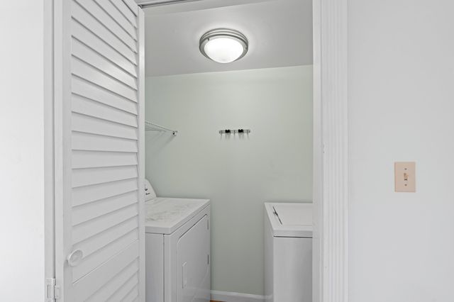 5901 Garden Avenue, West Palm Beach, FL 33405