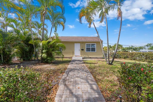 5901 Garden Avenue, West Palm Beach, FL 33405