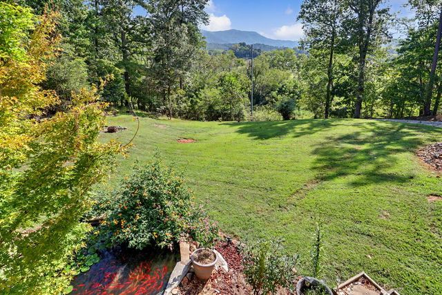 625 Ed Nichols Road, Young Harris, GA 30582