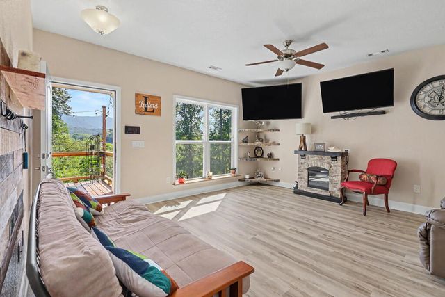 625 Ed Nichols Road, Young Harris, GA 30582