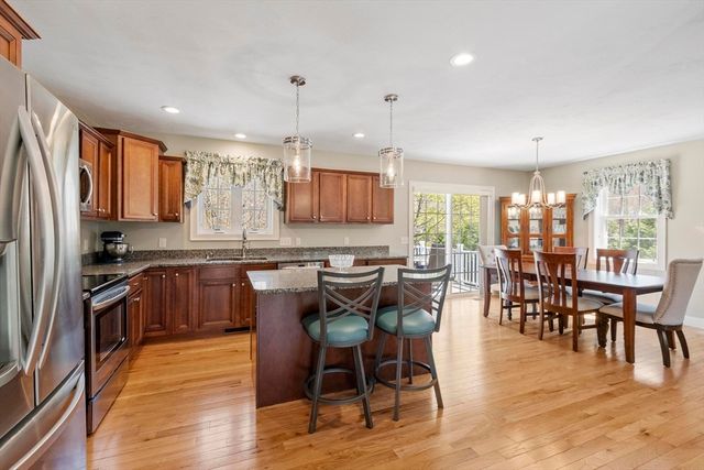 32 Steele St, Holden, MA 01520