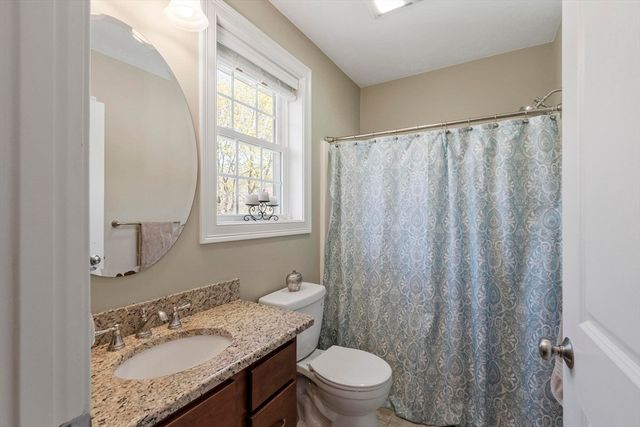 32 Steele St, Holden, MA 01520