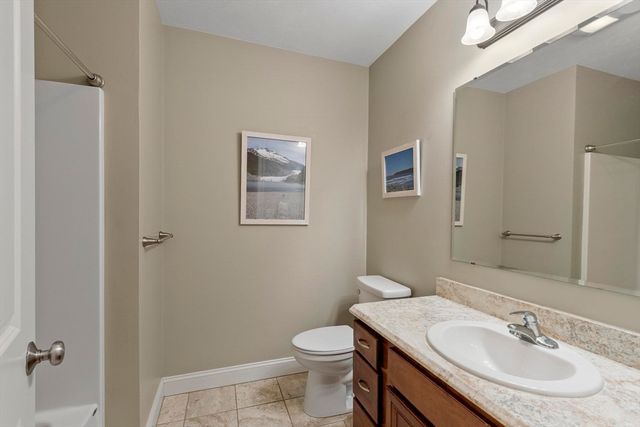 32 Steele St, Holden, MA 01520