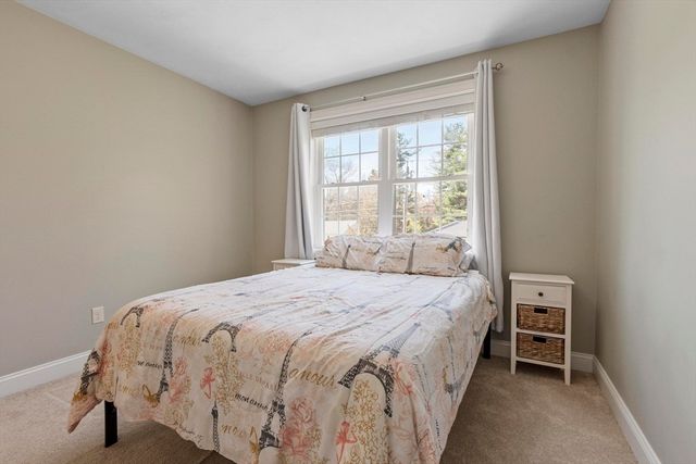 32 Steele St, Holden, MA 01520