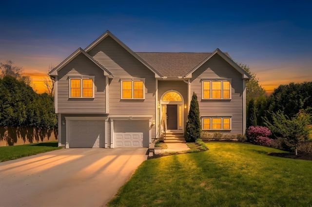 32 Steele St, Holden, MA 01520