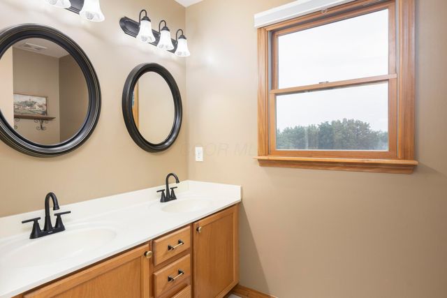 11578 Duncan Plains Road NW, Johnstown, OH 43031