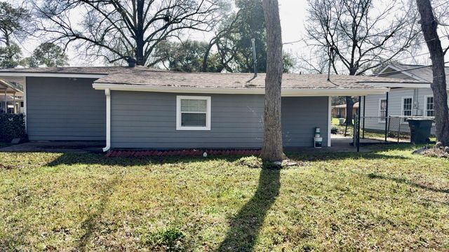 5440 Margo Lane, Beaumont, TX 77708
