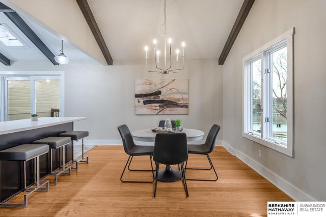 1230 S 164 Avenue, Omaha, NE 68130