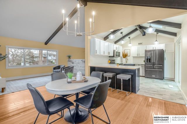 1230 S 164 Avenue, Omaha, NE 68130