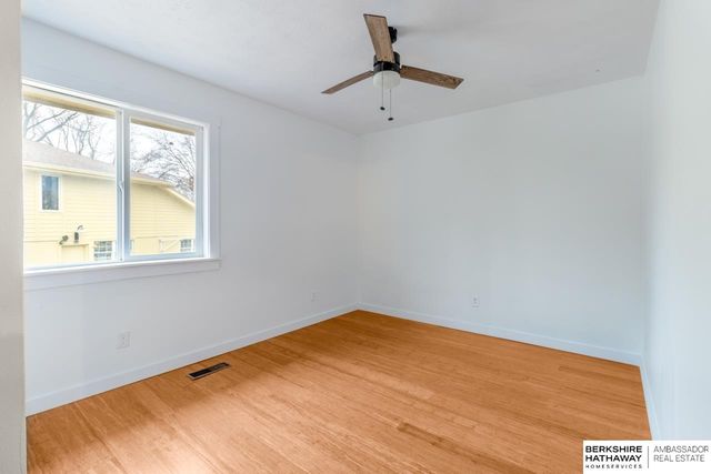 1230 S 164 Avenue, Omaha, NE 68130