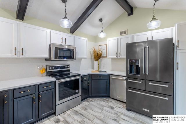 1230 S 164 Avenue, Omaha, NE 68130