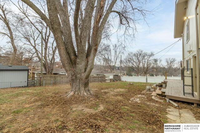 1230 S 164 Avenue, Omaha, NE 68130