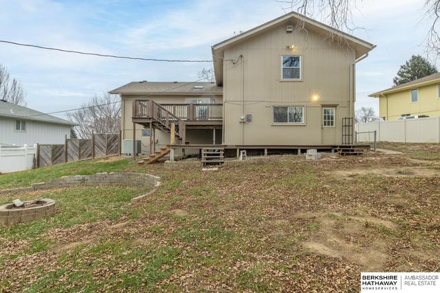 1230 S 164 Avenue, Omaha, NE 68130