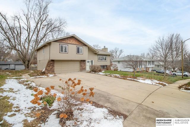 1230 S 164 Avenue, Omaha, NE 68130