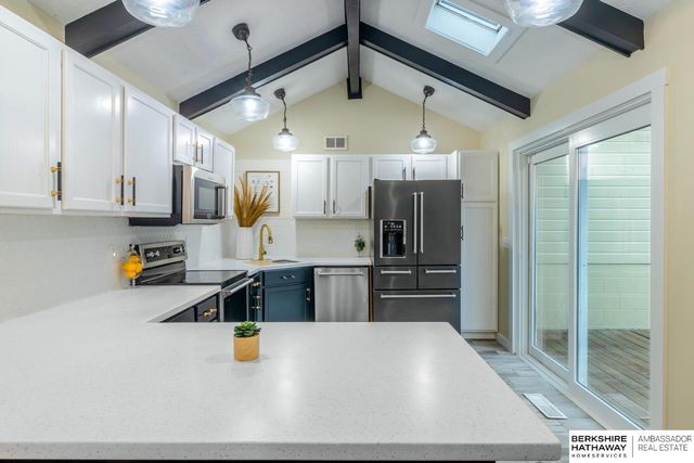 1230 S 164 Avenue, Omaha, NE 68130