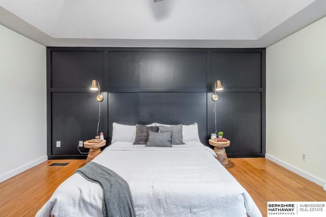 1230 S 164 Avenue, Omaha, NE 68130