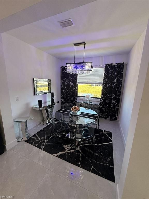 Image 16 of property listing at 907 NE 13th PL, Cape Coral, FL 33909