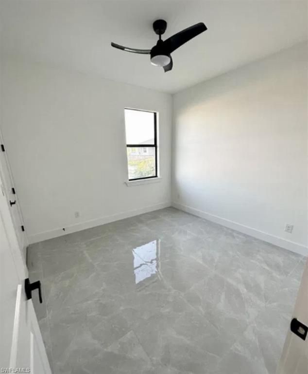 Image 23 of property listing at 907 NE 13th PL, Cape Coral, FL 33909