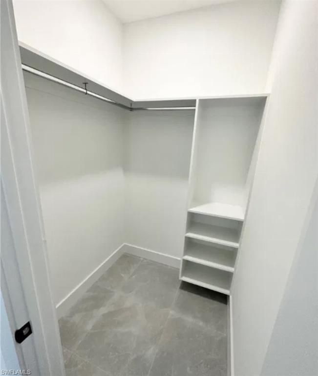 Image 24 of property listing at 907 NE 13th PL, Cape Coral, FL 33909