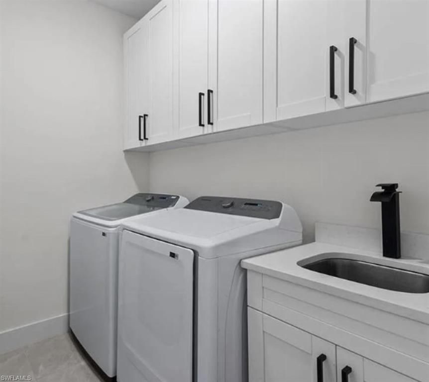 Image 29 of property listing at 907 NE 13th PL, Cape Coral, FL 33909