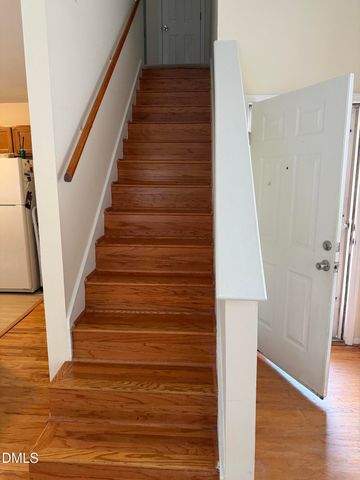 120 Sir Richard Lane, Chapel Hill, NC 27517