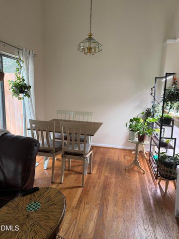 120 Sir Richard Lane, Chapel Hill, NC 27517