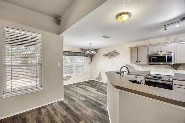 419 River Oaks Boulevard, Waxahachie, TX 75165