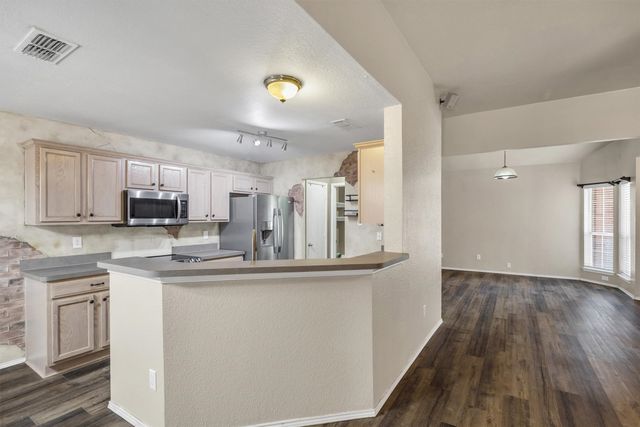 419 River Oaks Boulevard, Waxahachie, TX 75165