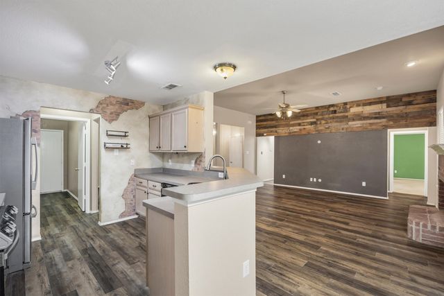 419 River Oaks Boulevard, Waxahachie, TX 75165