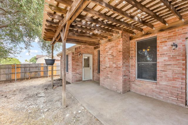 419 River Oaks Boulevard, Waxahachie, TX 75165