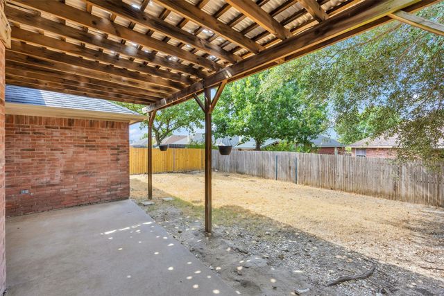 419 River Oaks Boulevard, Waxahachie, TX 75165