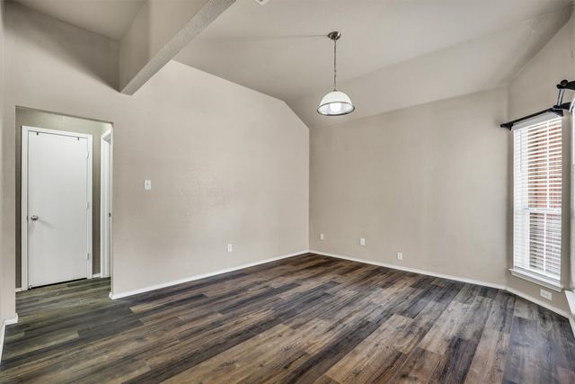419 River Oaks Boulevard, Waxahachie, TX 75165