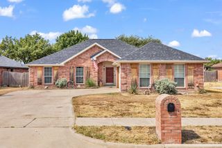 419 River Oaks Boulevard, Waxahachie, TX 75165