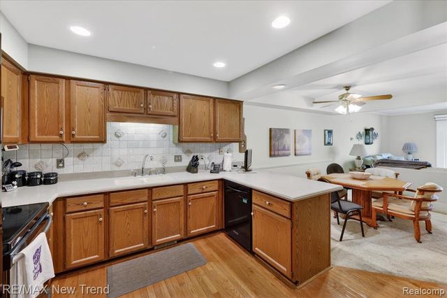 4369 Kimberly Lane, Waterford, MI 48329