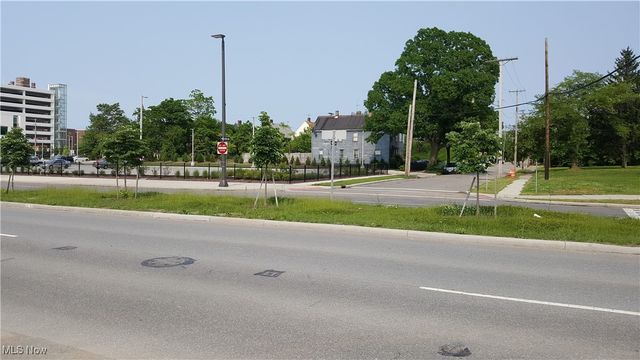 10511-10515 Frank Avenue, Cleveland, OH 44106