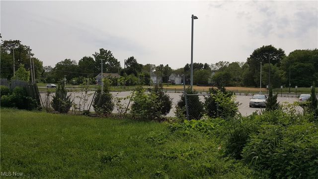 10511-10515 Frank Avenue, Cleveland, OH 44106