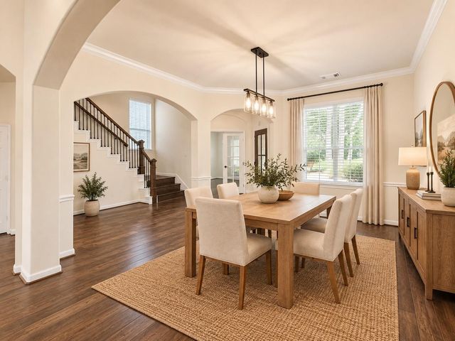 98 W Knightsbridge Drive, The Woodlands, TX 77385