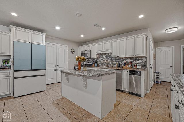 52 County Road 7180, Jonesboro, AR 72405