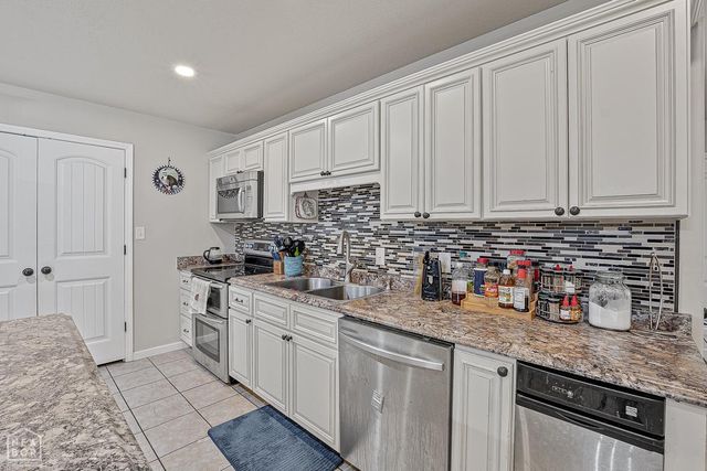 52 County Road 7180, Jonesboro, AR 72405