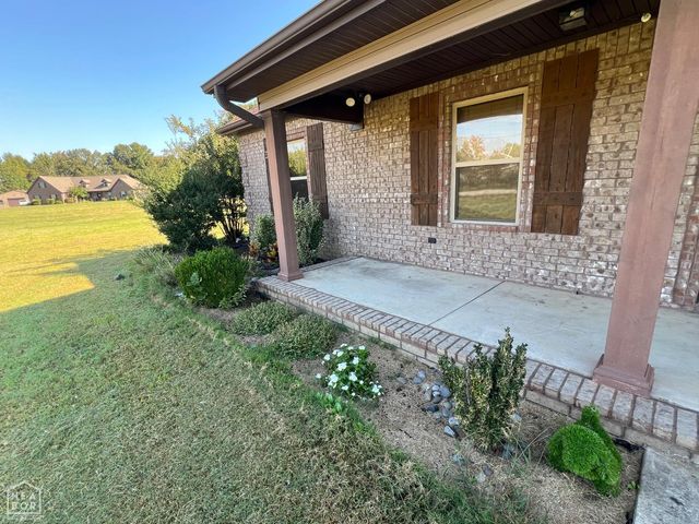 52 County Road 7180, Jonesboro, AR 72405