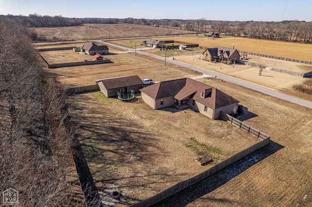 52 County Road 7180, Jonesboro, AR 72405