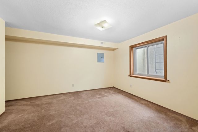 1816 E Fernwood St, Wichita, KS 67216