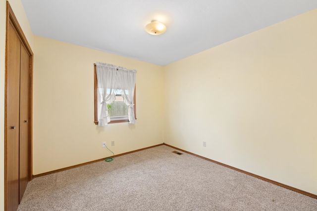 1816 E Fernwood St, Wichita, KS 67216