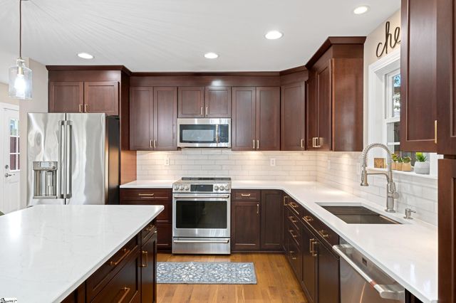 8 Fuller Street, Greenville, SC 29605