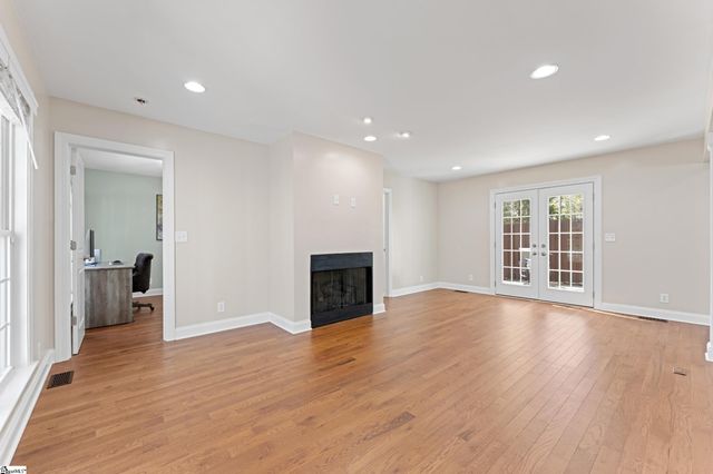 8 Fuller Street, Greenville, SC 29605