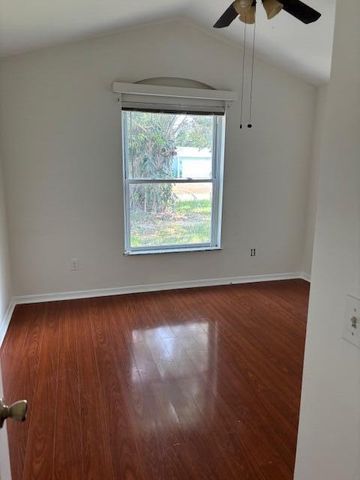 533 NW Avon Avenue, Port St. Lucie, Port St Lucie, FL 34983