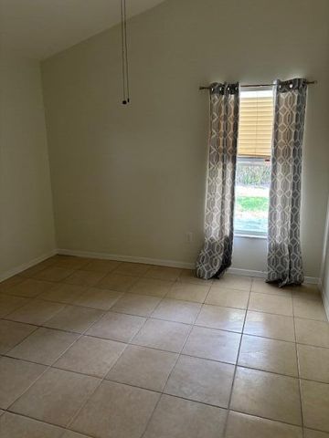533 NW Avon Avenue, Port St. Lucie, Port St Lucie, FL 34983